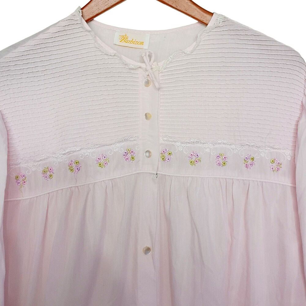 Barbizon Vintage Button Up Nightgown Embroidered Flowers Lace Smocked Small?